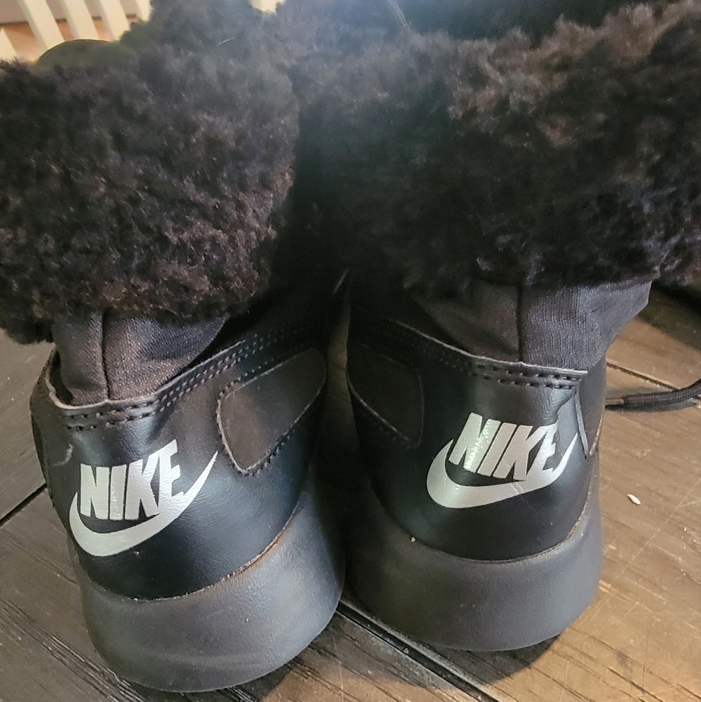 Nike boots